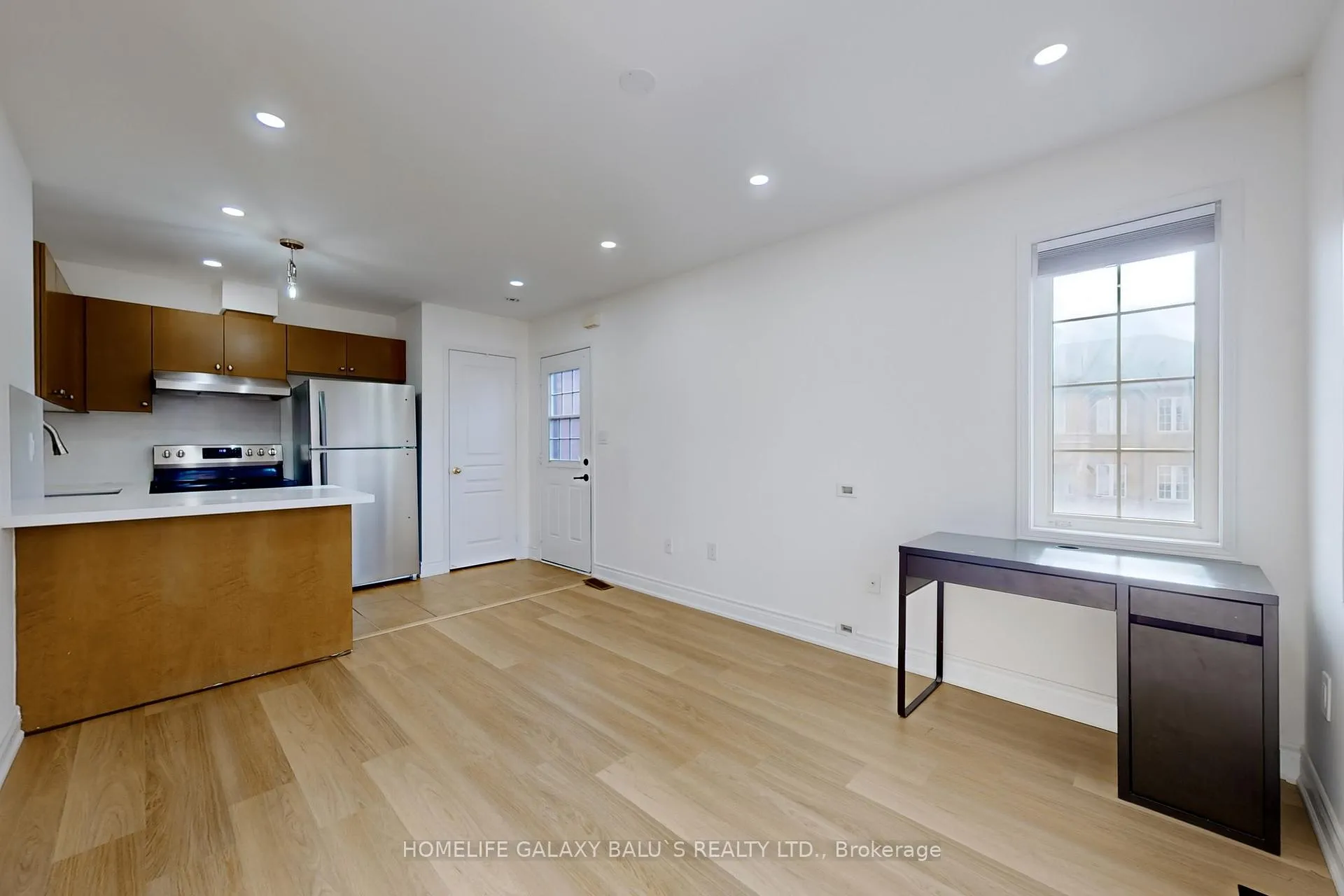 Photo 10 of Unit Coach, 58 Shady Oaks Avenue, Markham, Cornell — HOMEH