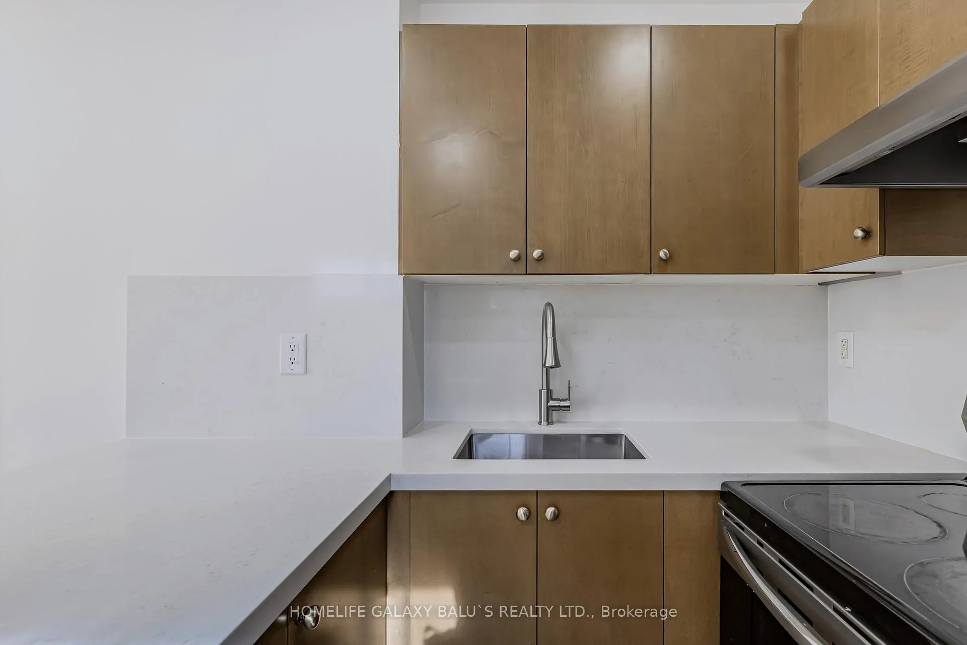 Photo 16 of Unit Coach, 58 Shady Oaks Avenue, Markham, Cornell — HOMEH