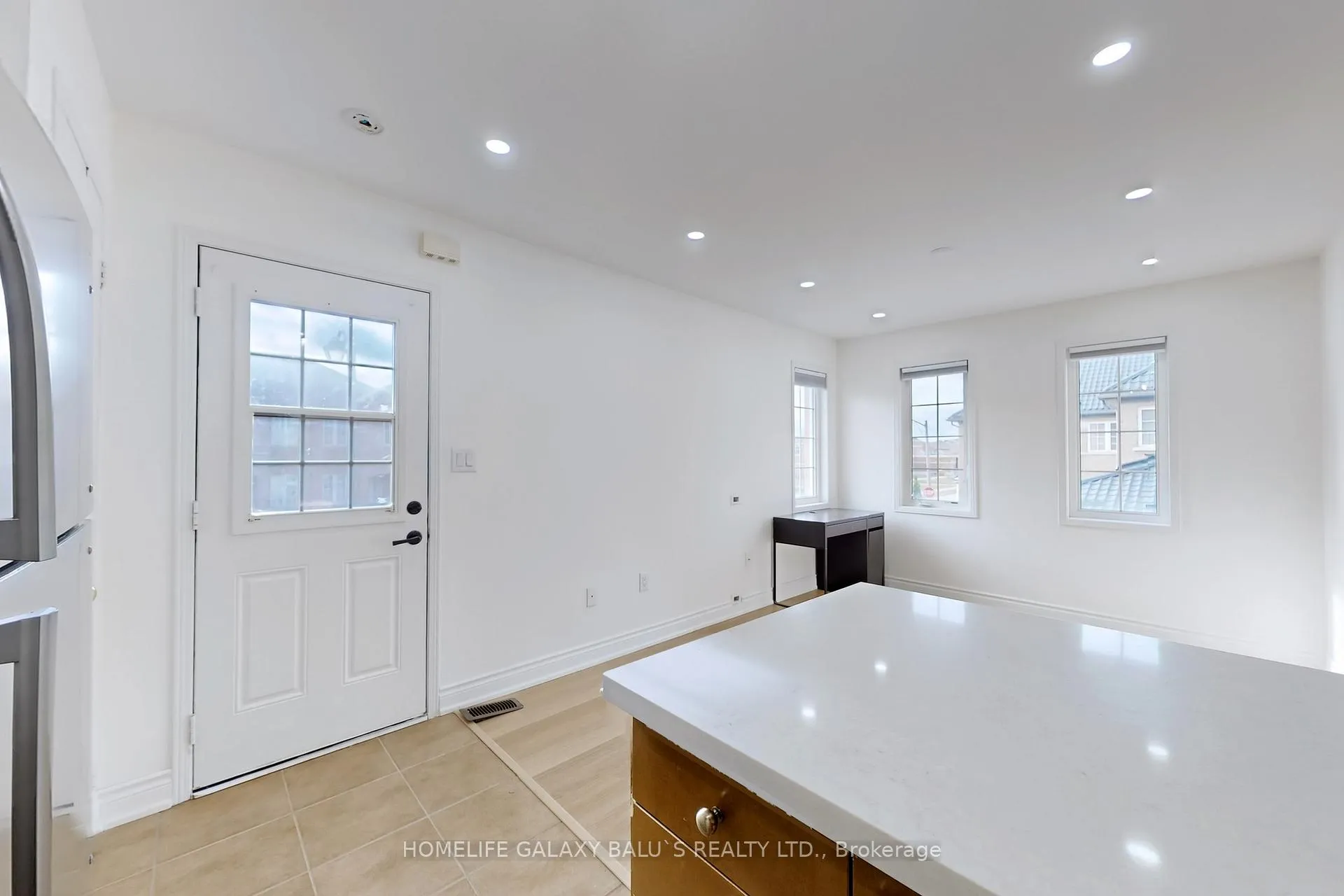 Photo 19 of Unit Coach, 58 Shady Oaks Avenue, Markham, Cornell — HOMEH