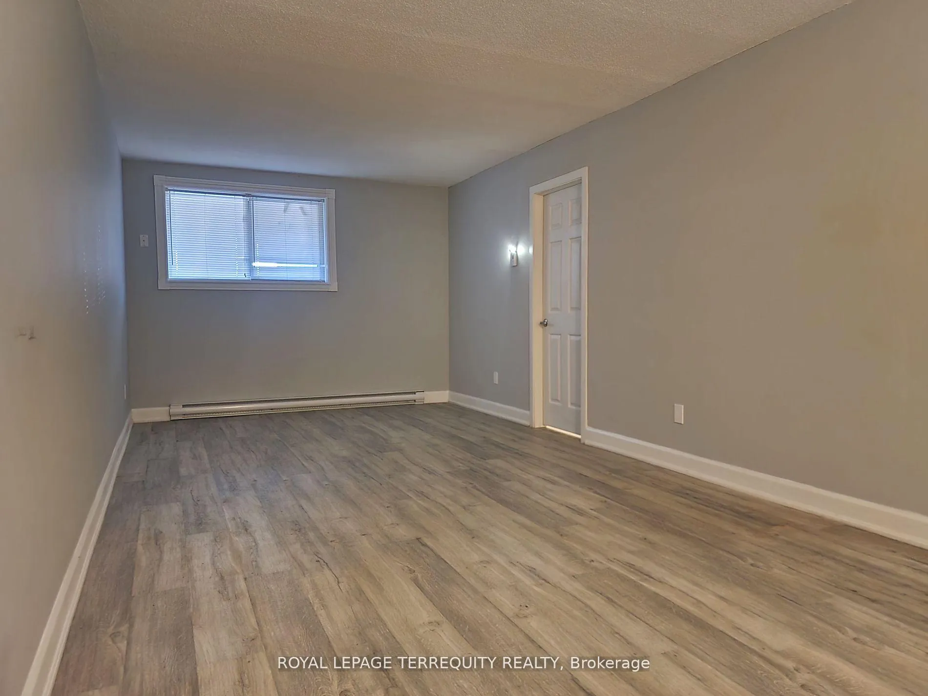 Front of Unit 2, 207 Trent Street E
