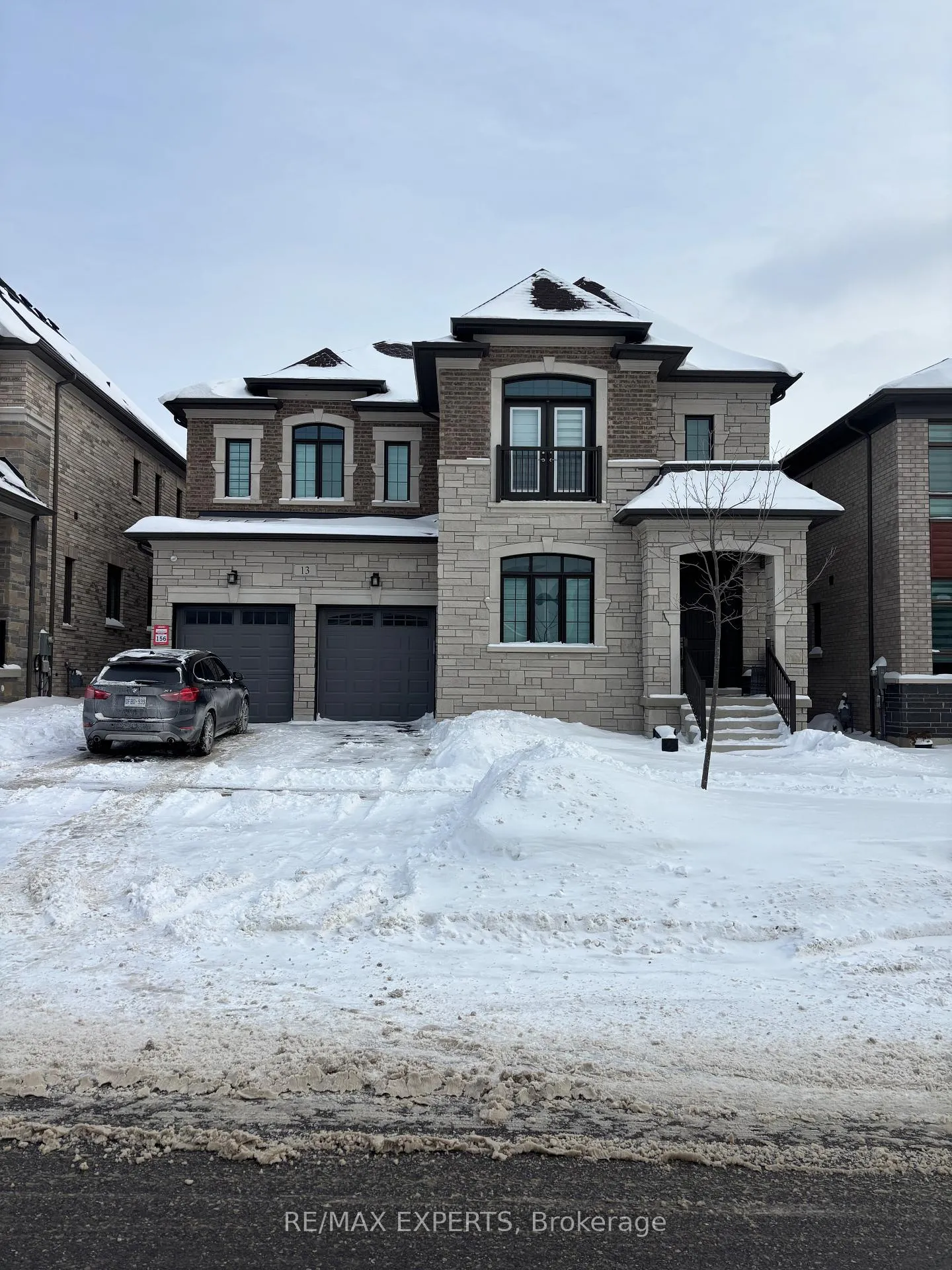 Photo 2 of 13 Ballantyne Boulevard, Vaughan, Vellore Village — HOMEH