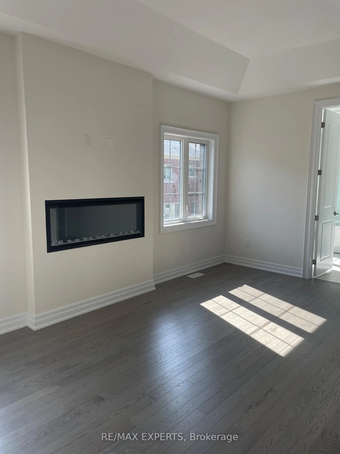 Photo 4 of 13 Ballantyne Boulevard, Vaughan, Vellore Village — HOMEH