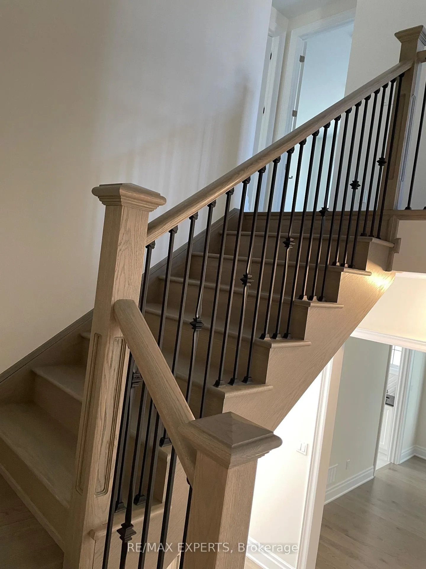 Photo 14 of 13 Ballantyne Boulevard, Vaughan, Vellore Village — HOMEH