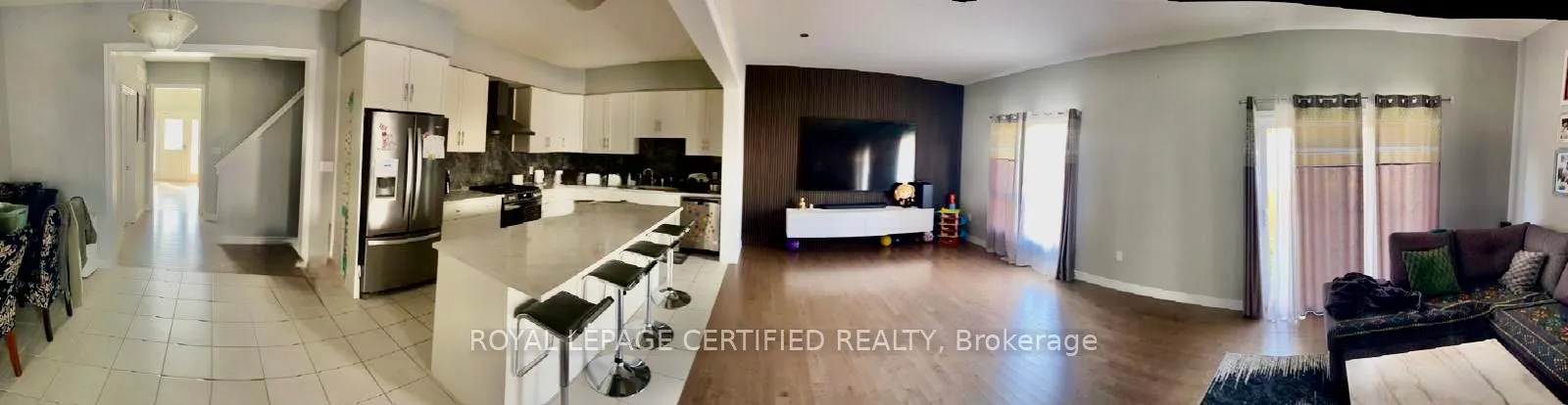 Photo 2 of 633 Florencedale Crescent, Kitchener — HOMEH