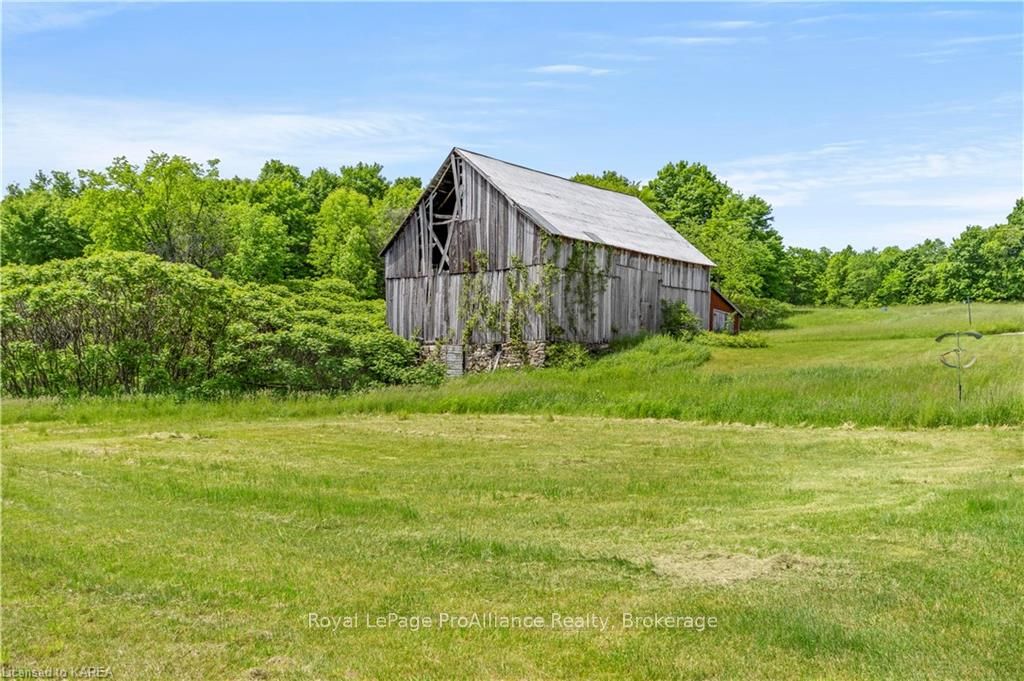 Photo 7 of 12 Chipmunk Lane, Frontenac, Frontenac South — HOMEH