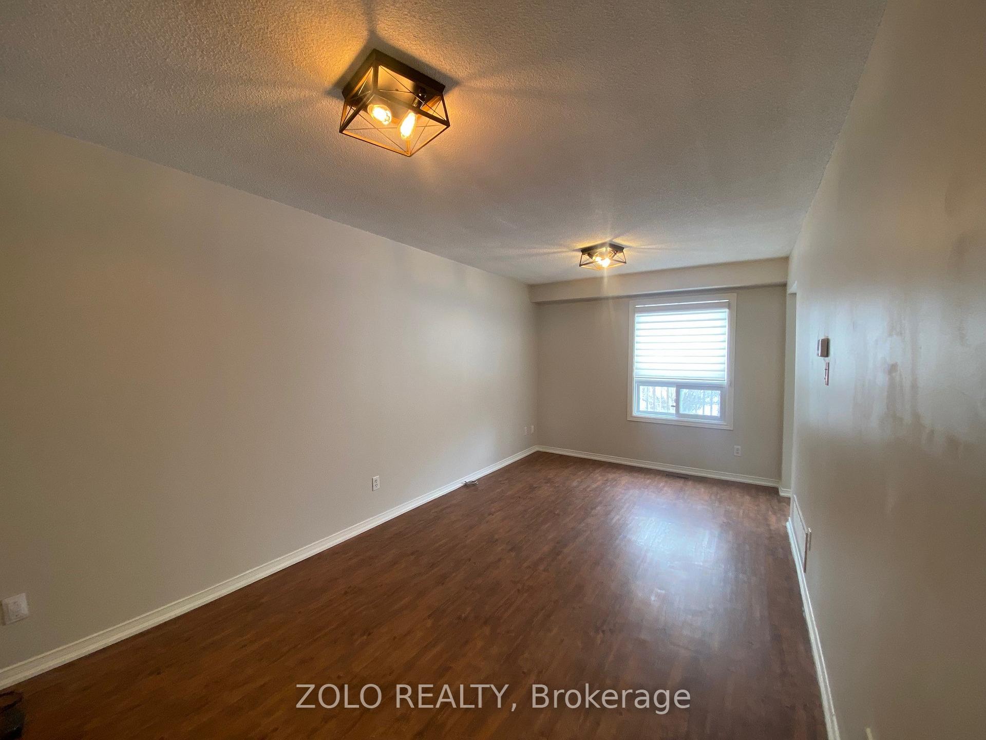 Photo 5 of 95 Galbraith Court, Clarington, Bowmanville — HOMEH