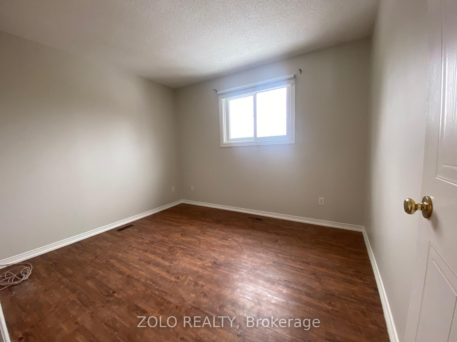 Photo 10 of 95 Galbraith Court, Clarington, Bowmanville — HOMEH