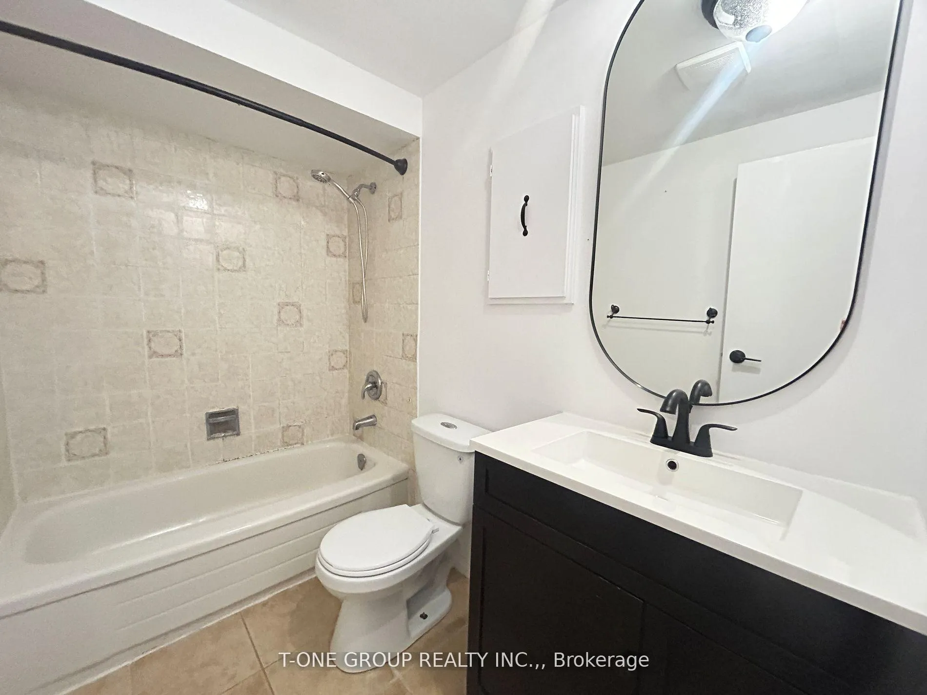 Photo 12 of 124 Dunbar Crescent, Markham, Milliken Mills East — HOMEH