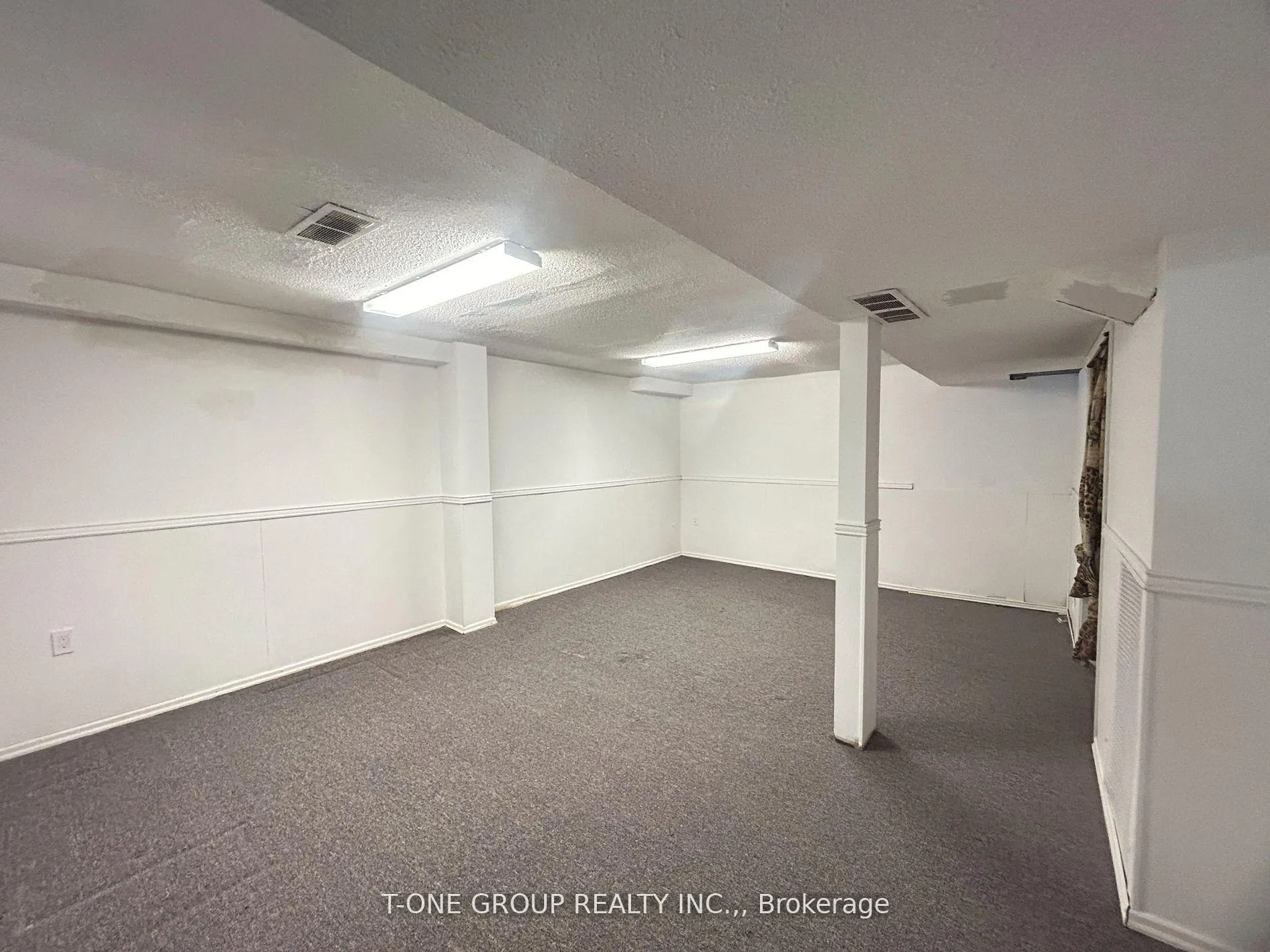 Photo 25 of 124 Dunbar Crescent, Markham, Milliken Mills East — HOMEH