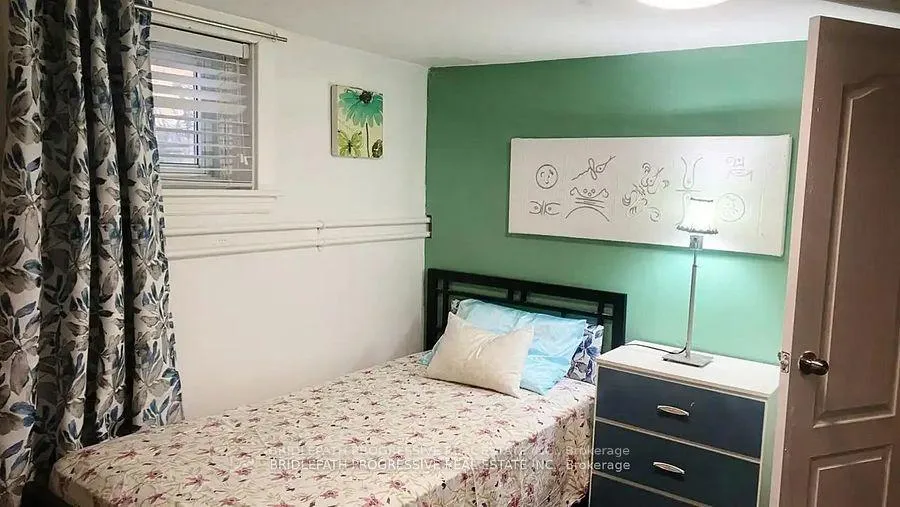 Photo 4 of Unit Lower, 22 Barfield Avenue, Toronto, Danforth Village-East York — HOMEH
