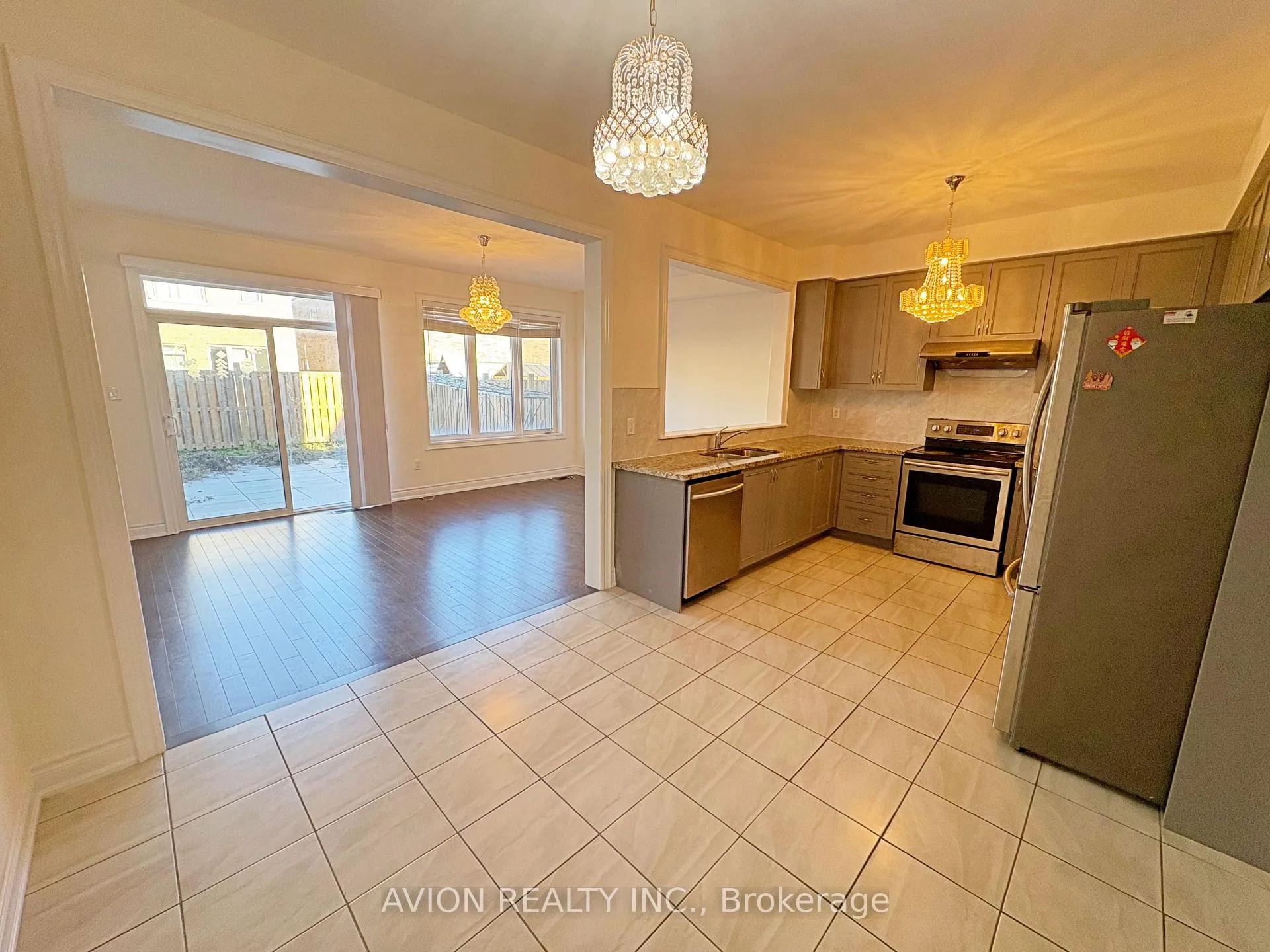 Photo 4 of 372 Kirkham Drive, Markham, Cedarwood — HOMEH
