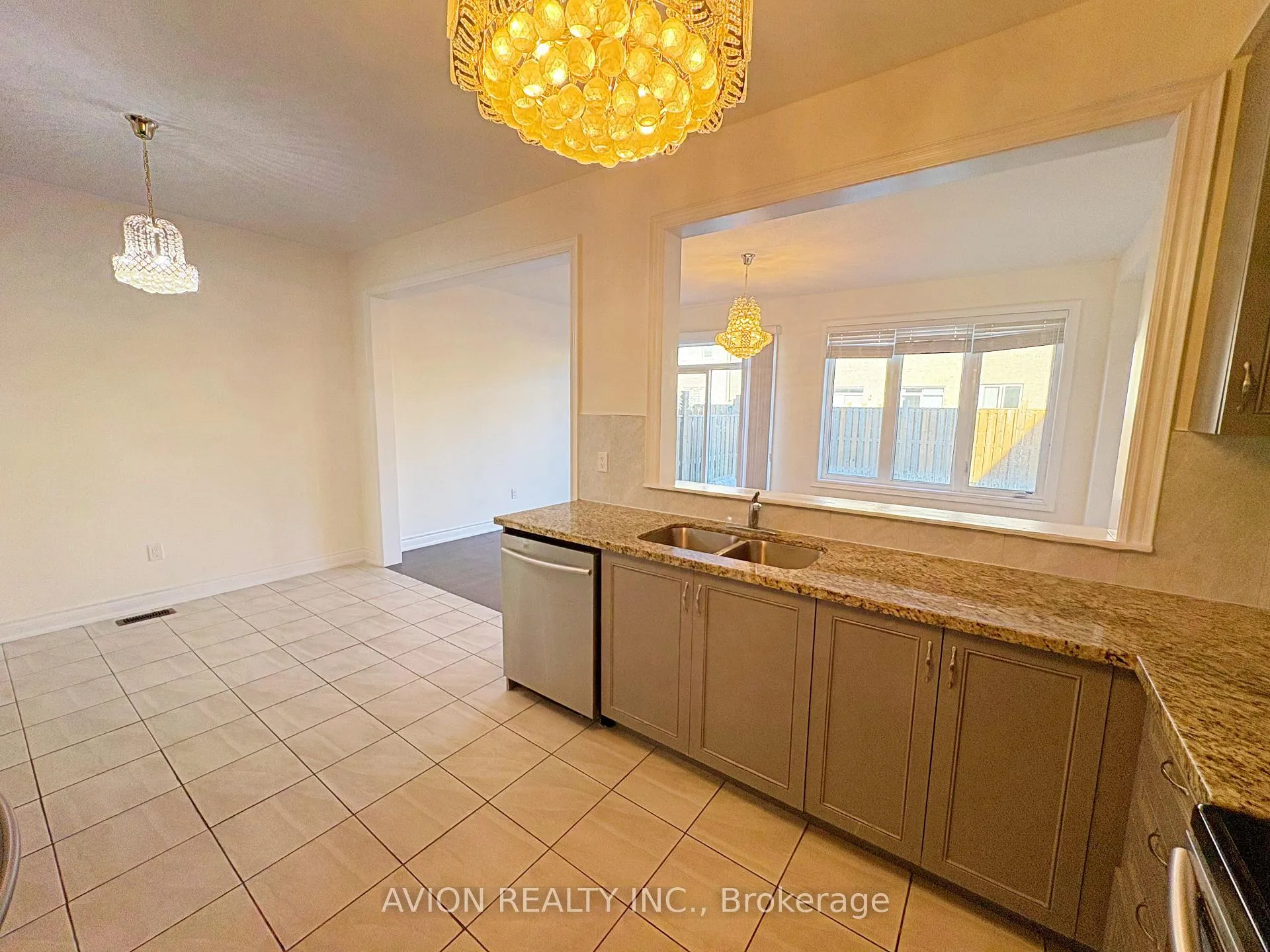Photo 8 of 372 Kirkham Drive, Markham, Cedarwood — HOMEH