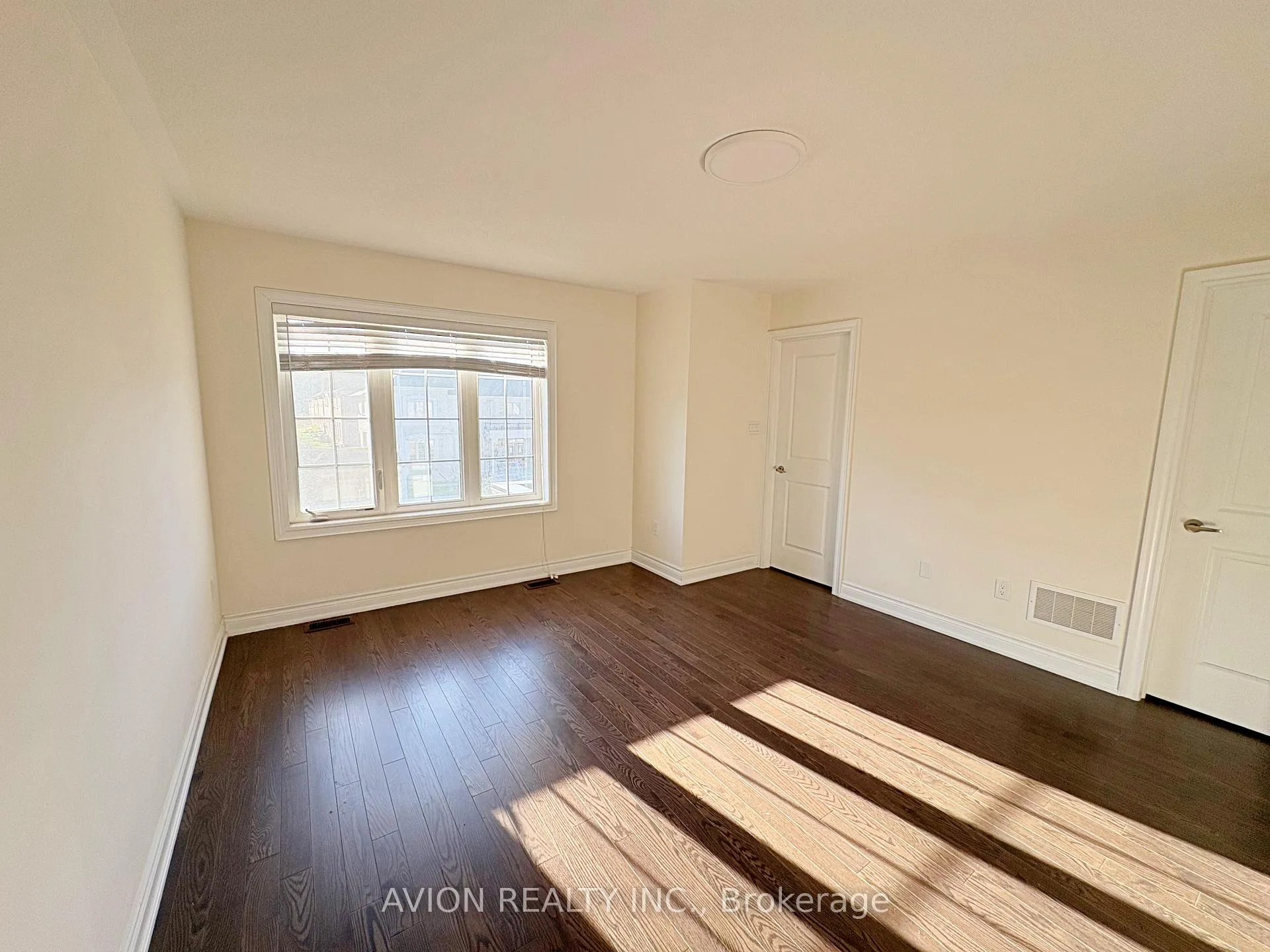 Photo 11 of 372 Kirkham Drive, Markham, Cedarwood — HOMEH