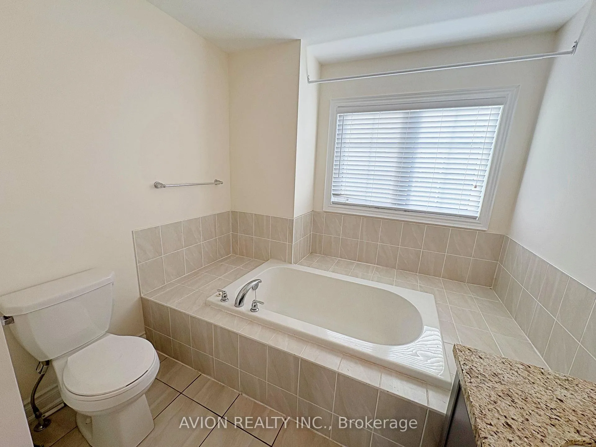 Photo 12 of 372 Kirkham Drive, Markham, Cedarwood — HOMEH