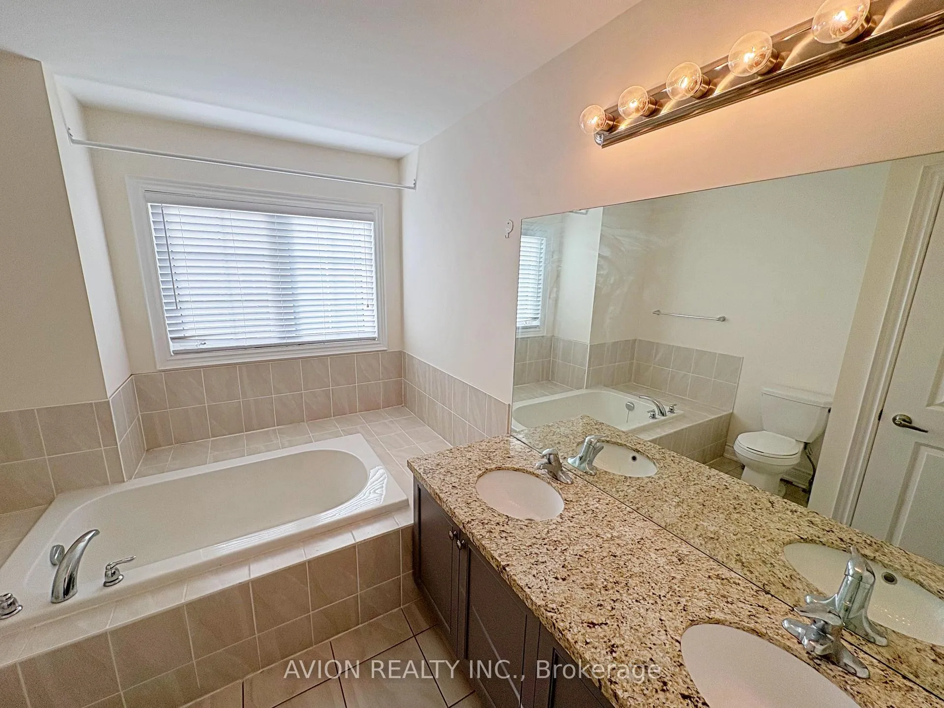 Photo 13 of 372 Kirkham Drive, Markham, Cedarwood — HOMEH