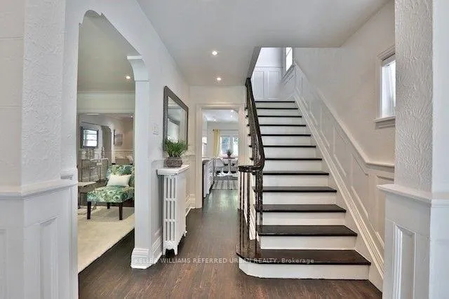 Photo 3 of 221 Chaplin Crescent, Toronto, Forest Hill South — HOMEH