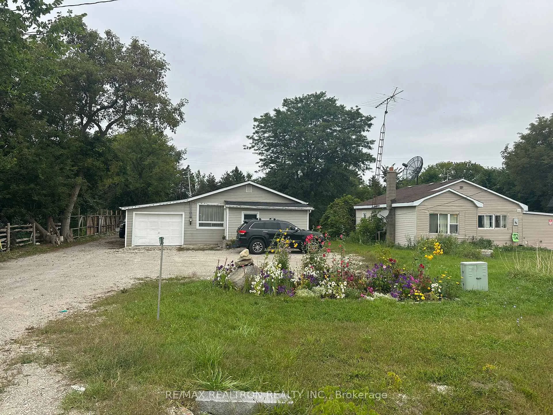 Photo 4 of 5744 County Rd 90, Springwater, Rural Springwater — HOMEH
