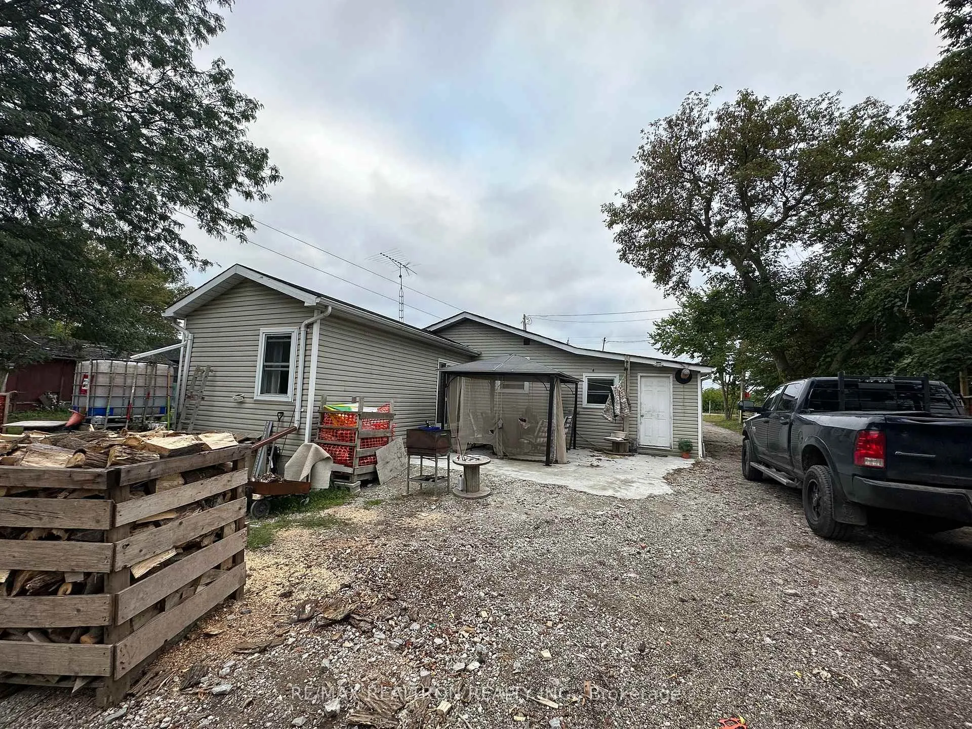 Photo 33 of 5744 County Rd 90, Springwater, Rural Springwater — HOMEH