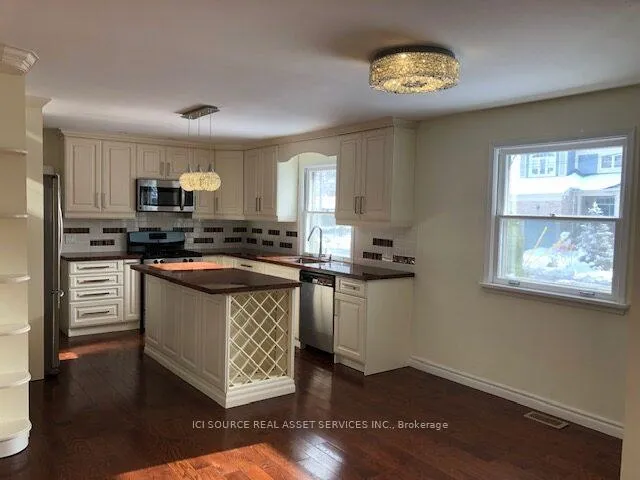 Photo 2 of Unit Upper, 50 Joseph Street, Markham, Old Markham Village — HOMEH