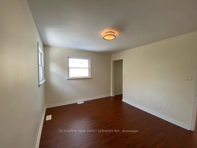 Photo 6 of Unit Upper, 50 Joseph Street, Markham, Old Markham Village — HOMEH