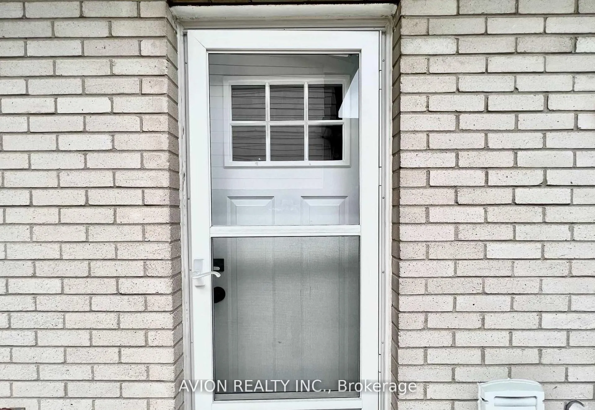 Photo 3 of 878 West Shore Boulevard, Pickering, West Shore — HOMEH