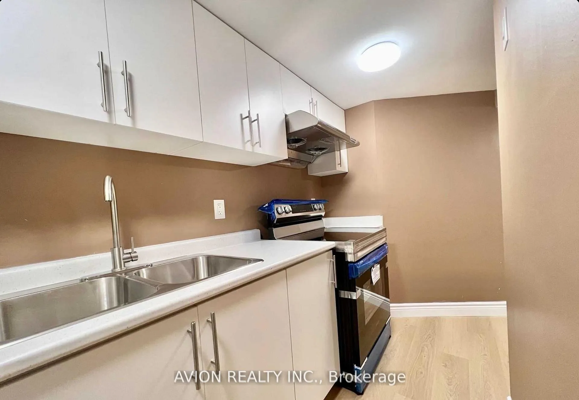 Photo 8 of 878 West Shore Boulevard, Pickering, West Shore — HOMEH