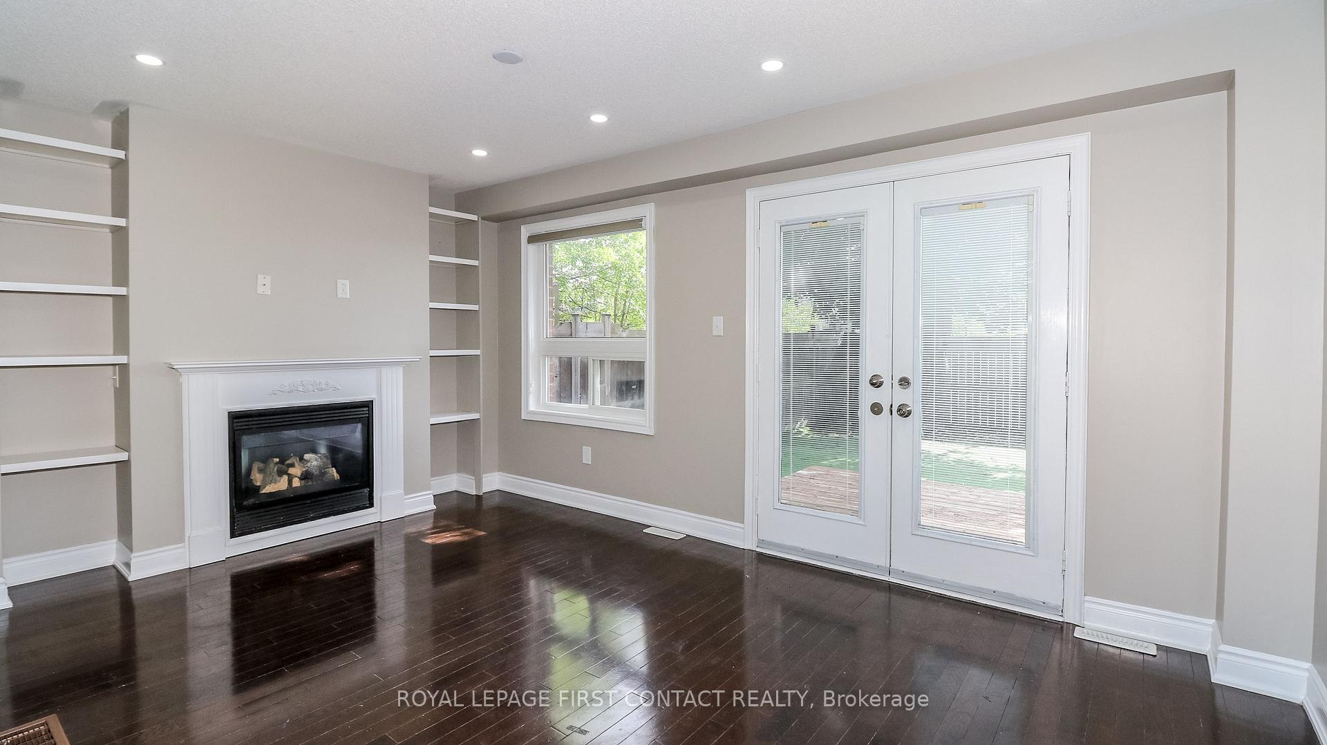 Photo 13 of 59 Winchester Terrace, Barrie, Innis-Shore — HOMEH