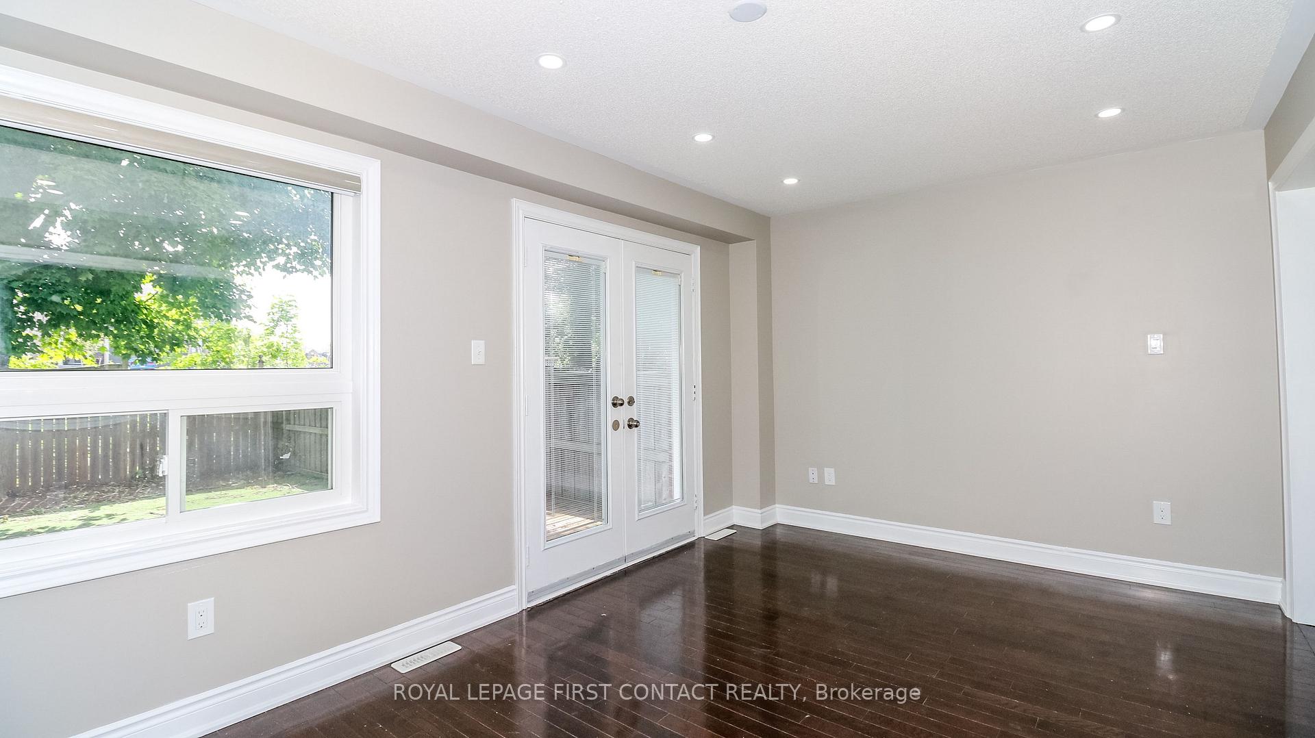 Photo 15 of 59 Winchester Terrace, Barrie, Innis-Shore — HOMEH