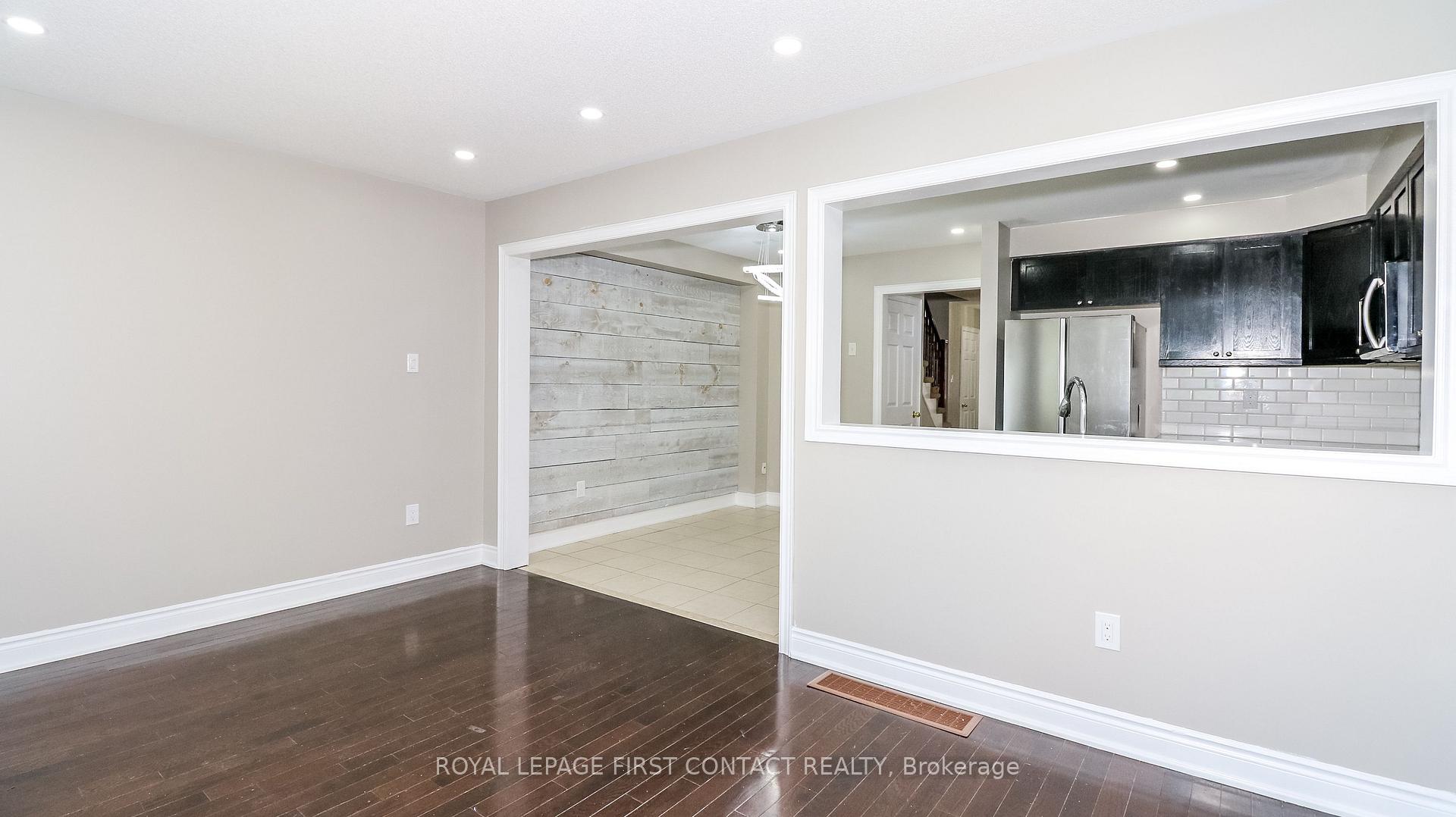Photo 16 of 59 Winchester Terrace, Barrie, Innis-Shore — HOMEH