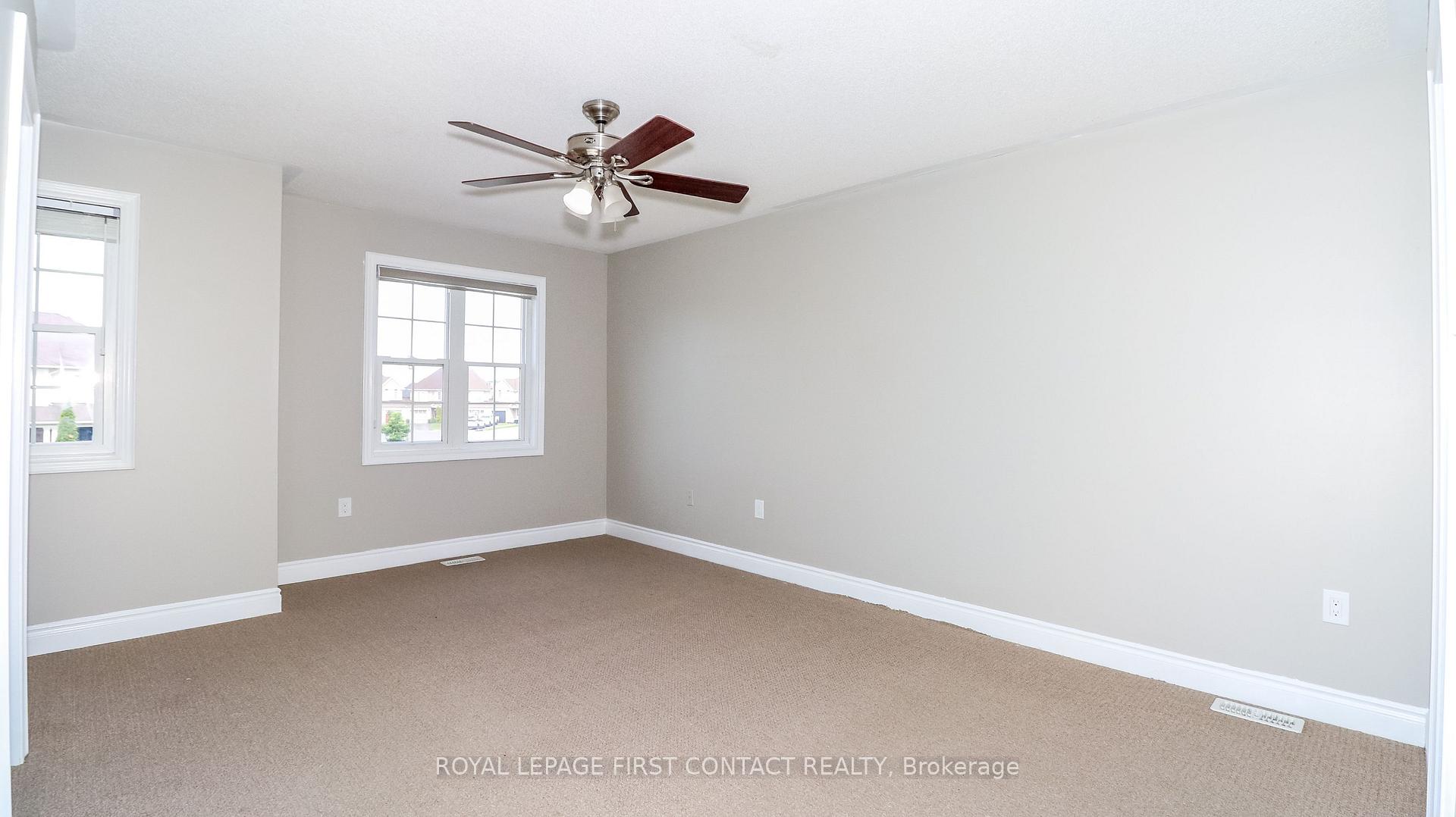 Photo 18 of 59 Winchester Terrace, Barrie, Innis-Shore — HOMEH