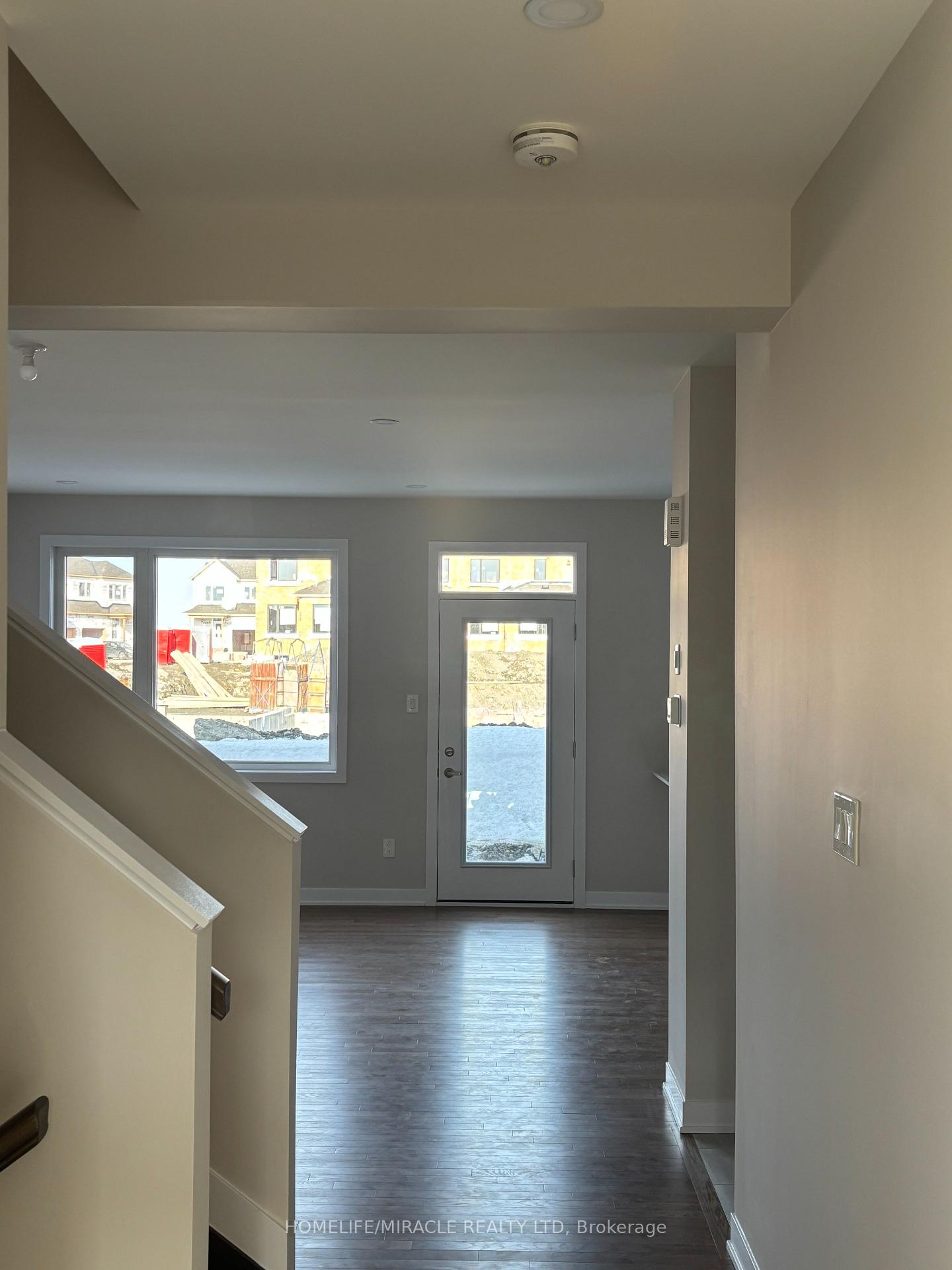 Photo 2 of 1917 Elevation Road, Ottawa, Barrhaven - Half Moon Bay — HOMEH