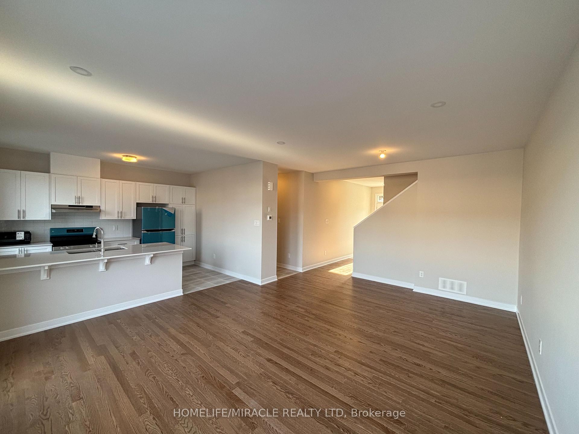 Photo 3 of 1917 Elevation Road, Ottawa, Barrhaven - Half Moon Bay — HOMEH