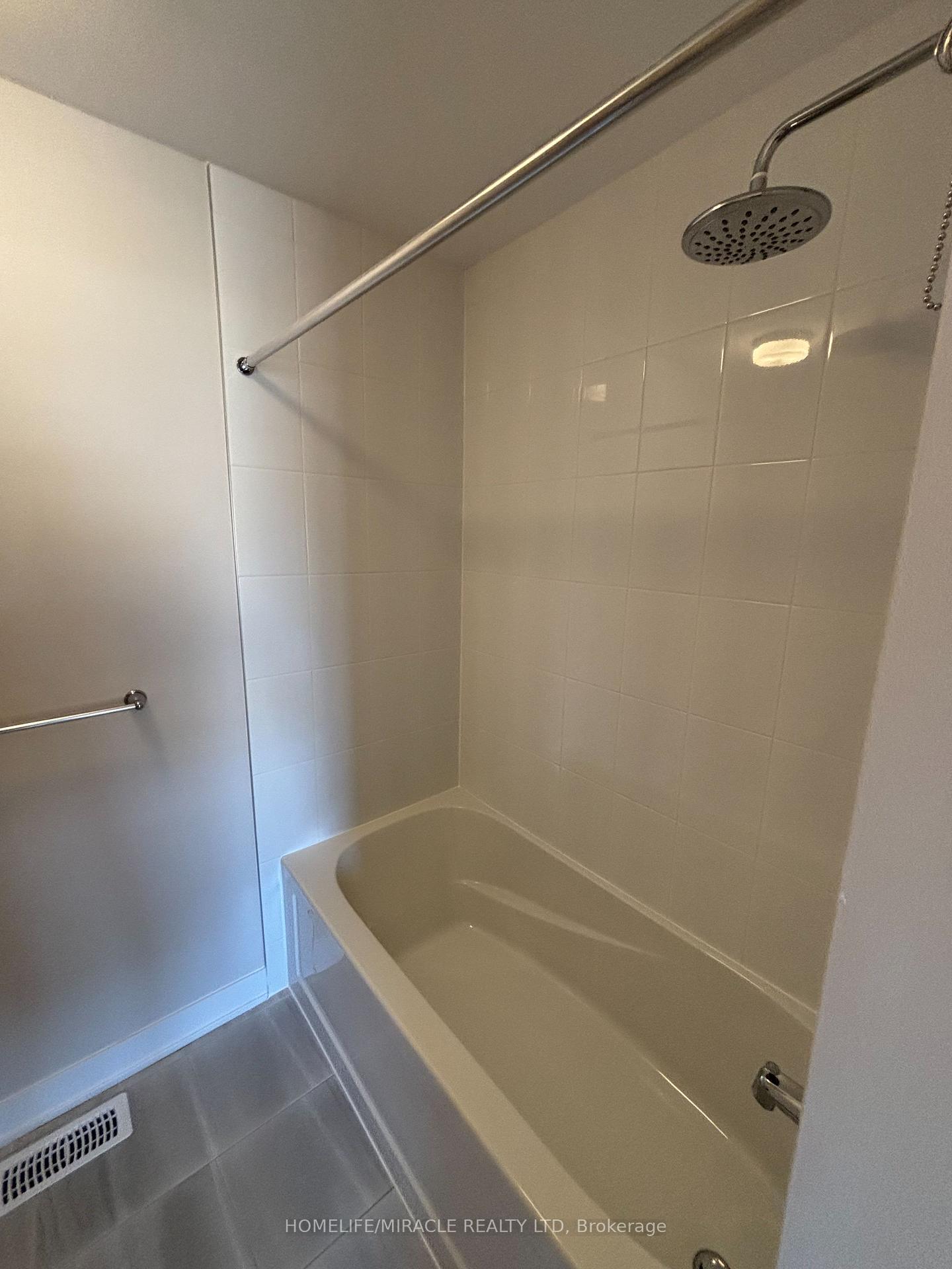 Photo 13 of 1917 Elevation Road, Ottawa, Barrhaven - Half Moon Bay — HOMEH