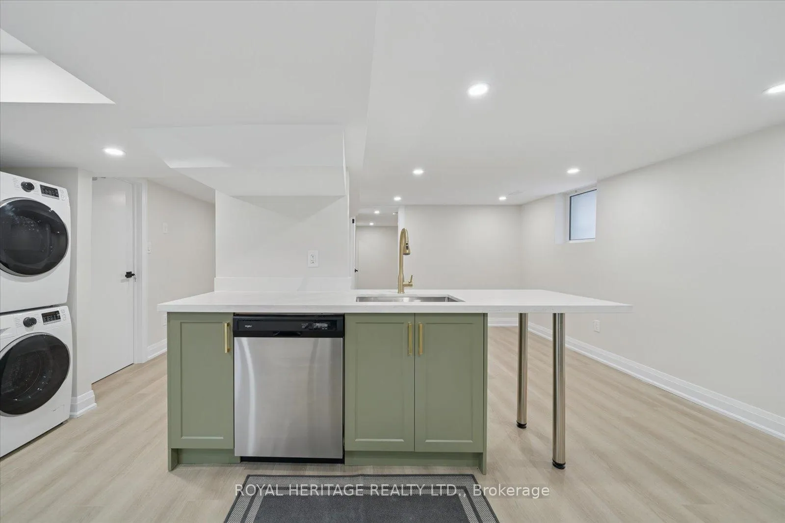 Photo 7 of 19 Limestone Crescent, Whitby, Pringle Creek — HOMEH