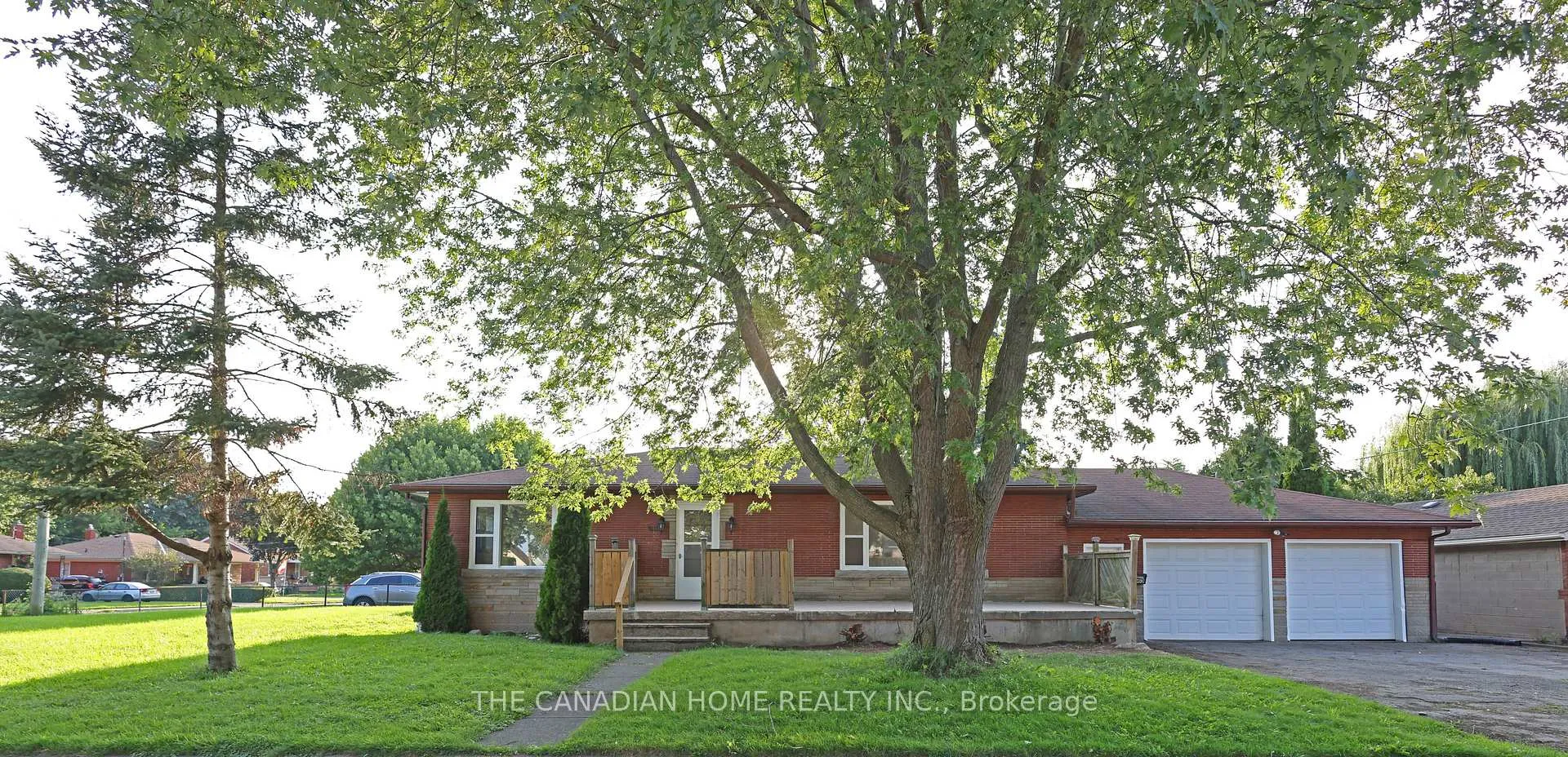 Photo 2 of 6863 Heximer Avenue, Niagara Falls, Arad/Fallsview — HOMEH