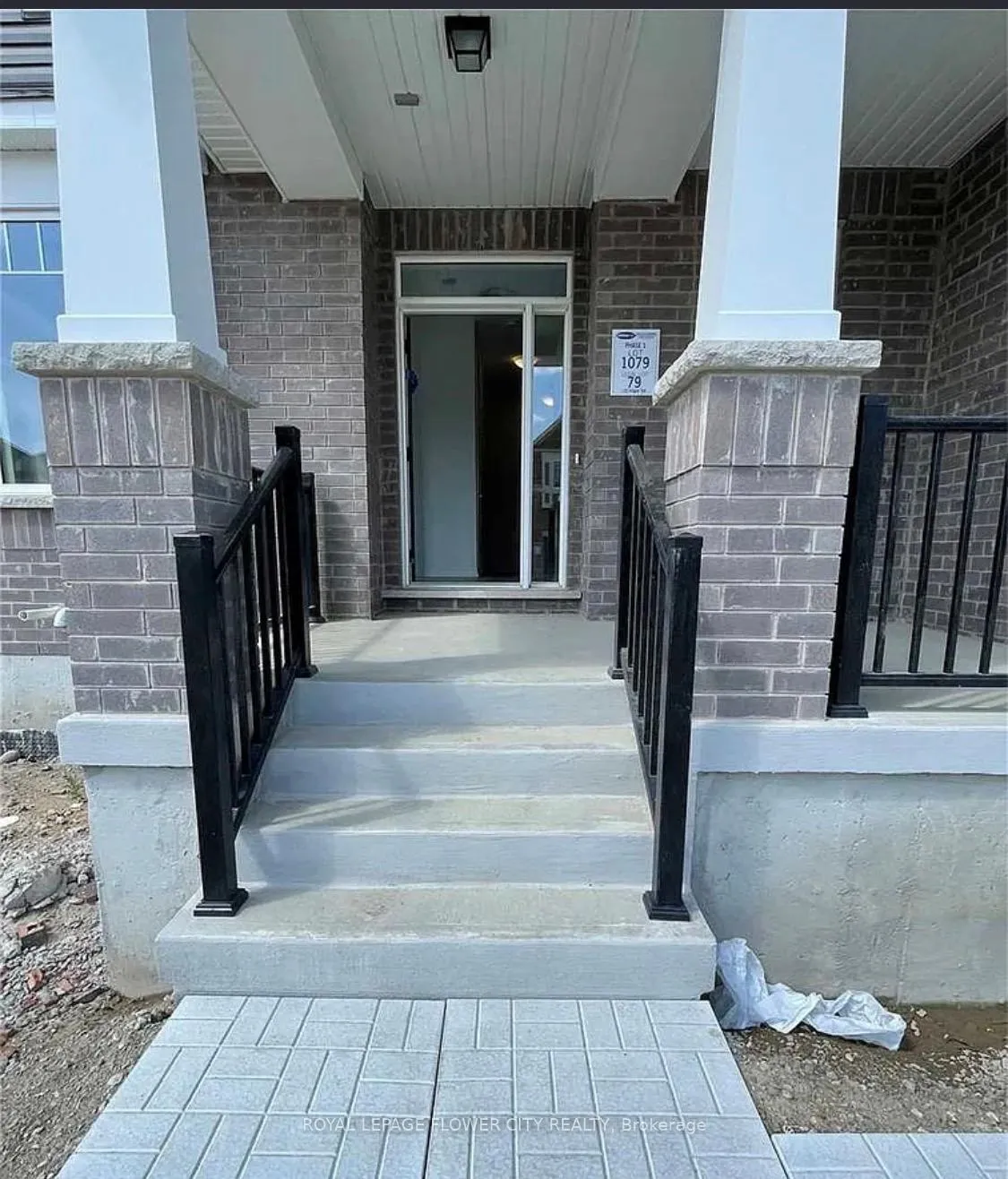 Photo 4 of 126 Histand Trail, Kitchener — HOMEH