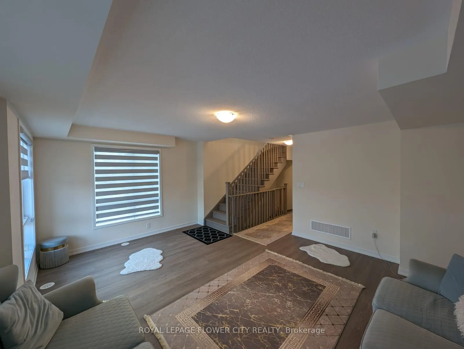 Photo 4 of 1300 Bradenton Path, Oshawa, Eastdale — HOMEH