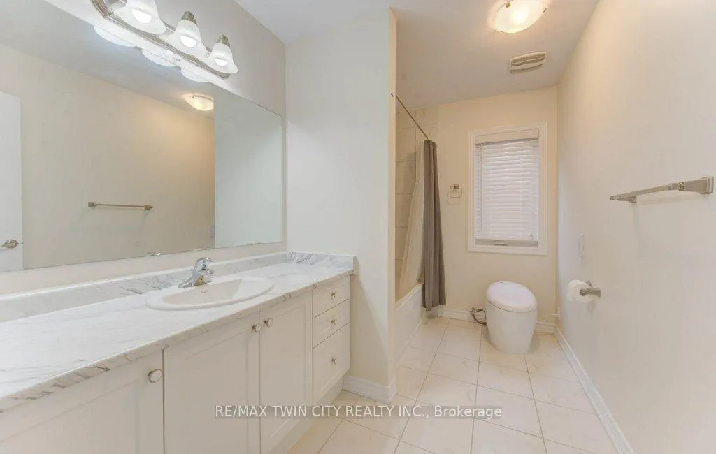 Photo 24 of 361 Beechdrops Drive, Waterloo, Vista Hills — HOMEH