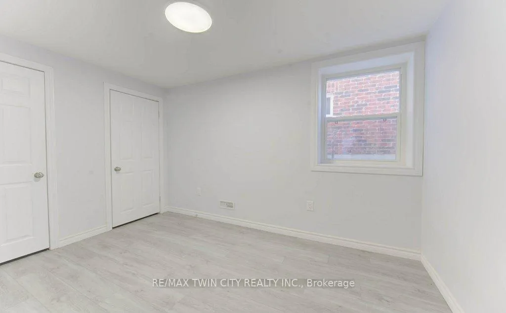 Photo 40 of 361 Beechdrops Drive, Waterloo, Vista Hills — HOMEH