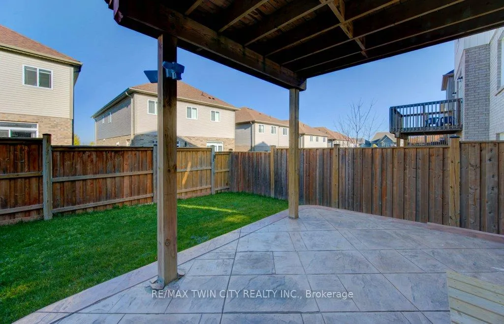 Photo 44 of 361 Beechdrops Drive, Waterloo, Vista Hills — HOMEH