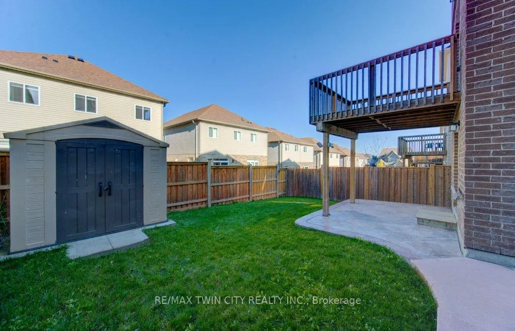 Photo 45 of 361 Beechdrops Drive, Waterloo, Vista Hills — HOMEH