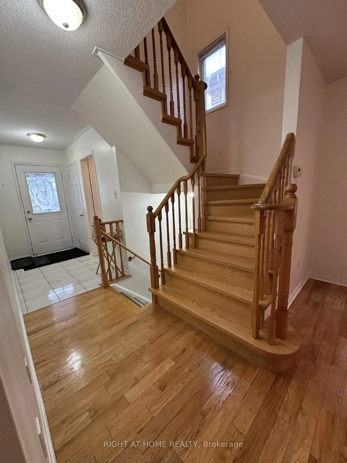 Photo 15 of 26 Breakwater Drive, Whitby, Port Whitby — HOMEH