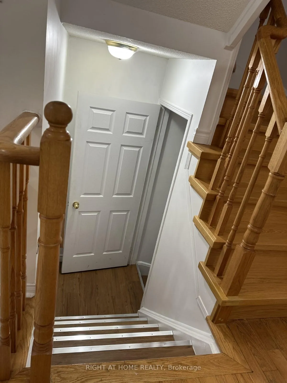 Photo 19 of 26 Breakwater Drive, Whitby, Port Whitby — HOMEH