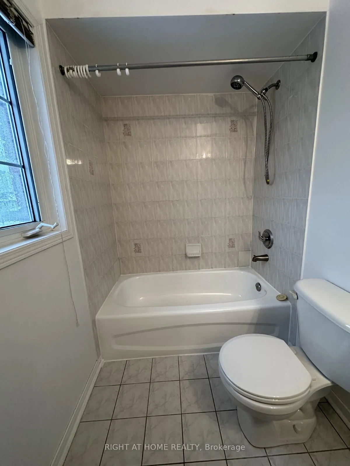 Photo 26 of 26 Breakwater Drive, Whitby, Port Whitby — HOMEH