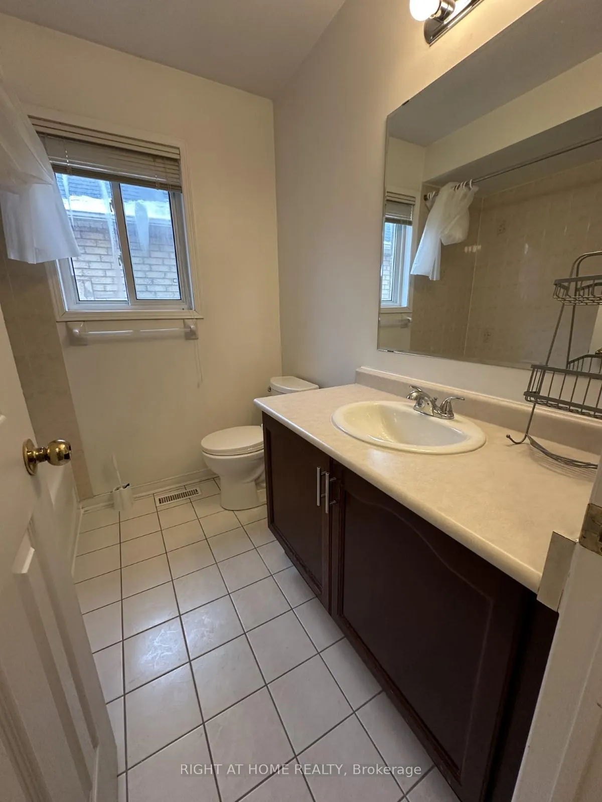 Photo 28 of 26 Breakwater Drive, Whitby, Port Whitby — HOMEH