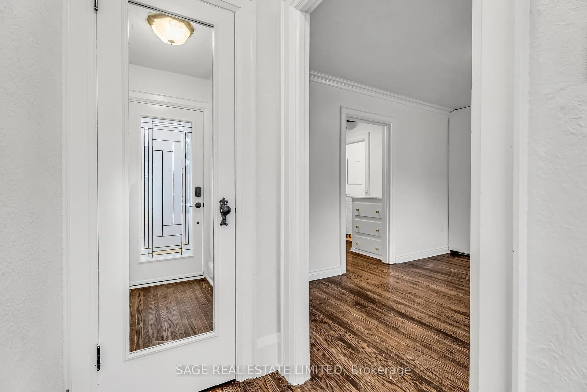 Photo 3 of 509 Sammon Avenue, Toronto, Danforth Village-East York — HOMEH