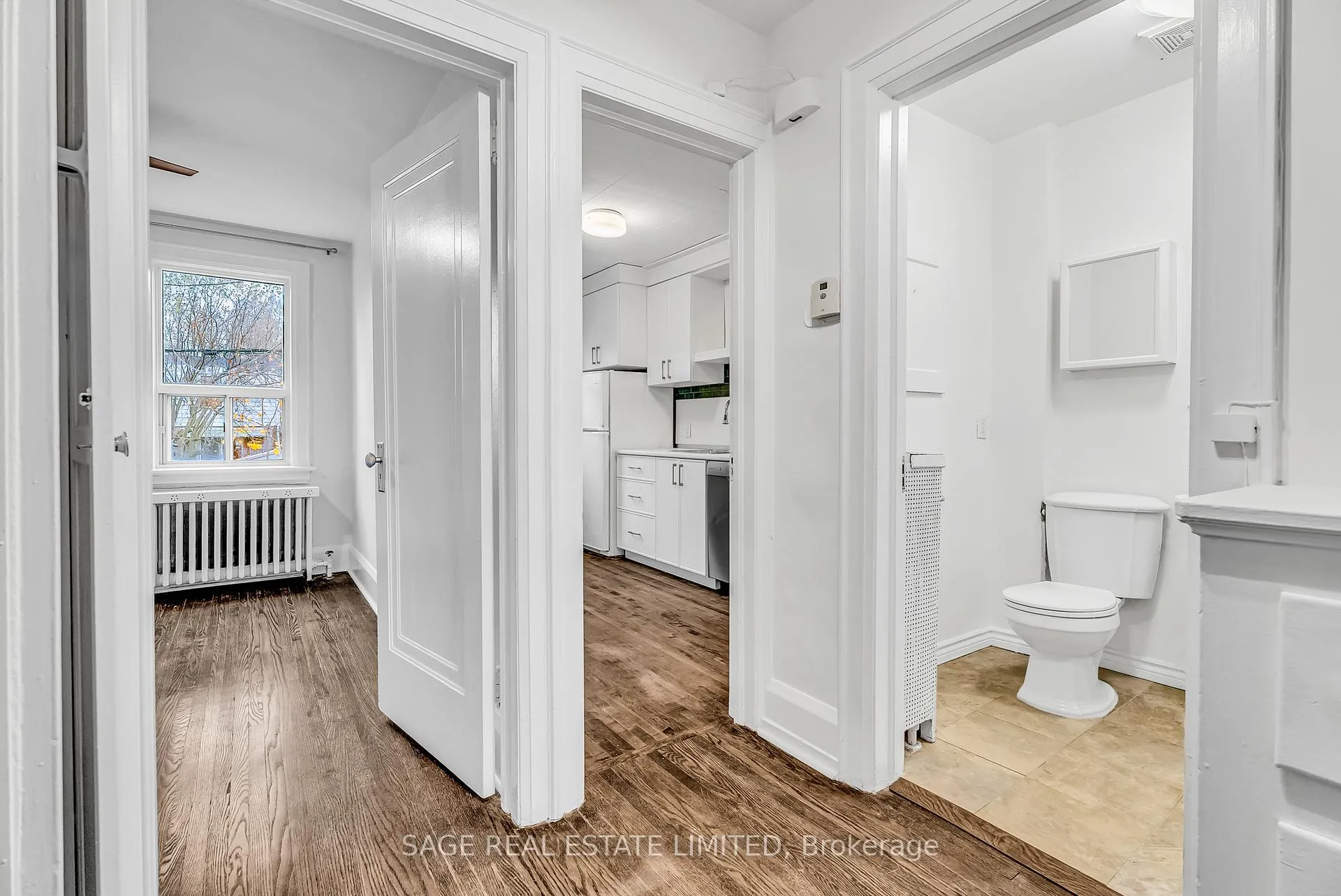 Photo 4 of 509 Sammon Avenue, Toronto, Danforth Village-East York — HOMEH