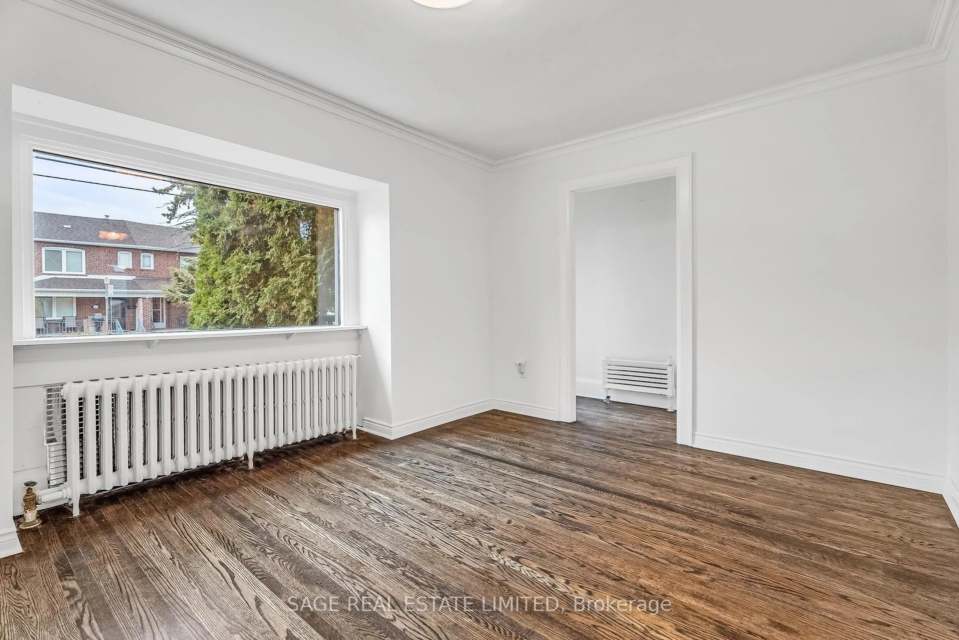 Photo 6 of 509 Sammon Avenue, Toronto, Danforth Village-East York — HOMEH