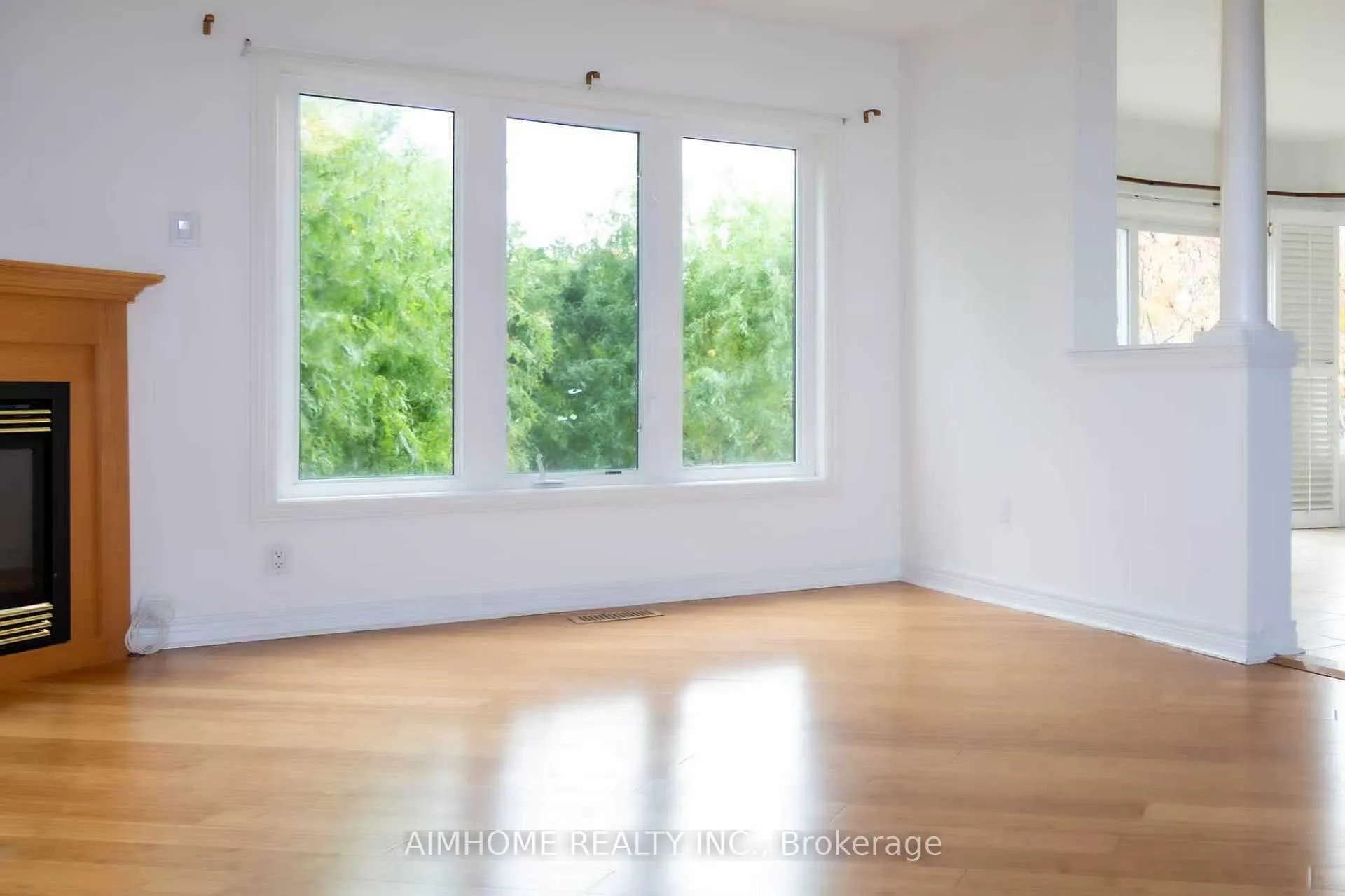 Photo 8 of 19 Durango Drive, Richmond Hill, Westbrook — HOMEH
