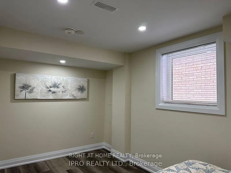 Photo 8 of Unit Bsmt, 67 Chaumont Drive, Hamilton, Stoney Creek — HOMEH